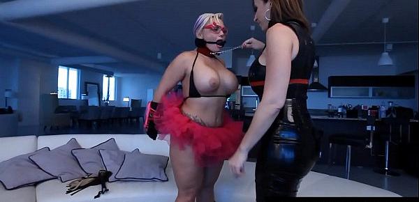  Mega Curvy Milf Sara Jay Violates Ballerina Betty Bang!